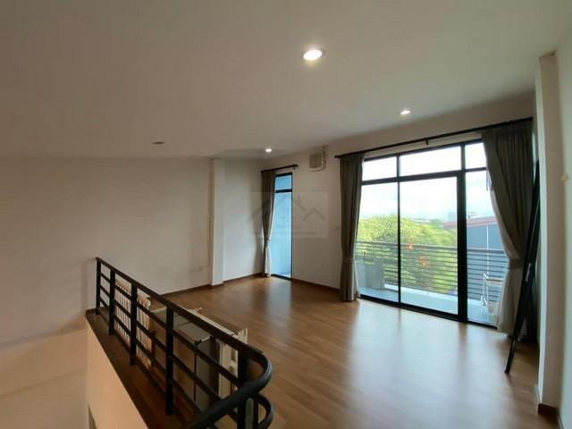 PB5742 ให้เช่าทาวน์โฮม 3 ชั้น โครงการ haus35  ซ.แจ้งวัฒนะ–ปากเกร็ด 35 ติดสถานีรถไฟฟ้าเมืองทอง สายสีชมพู 14
