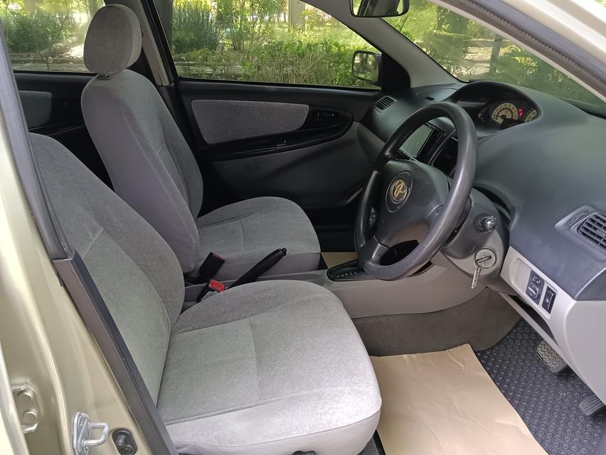 Toyota Vios 1.5E A/T 2005 5