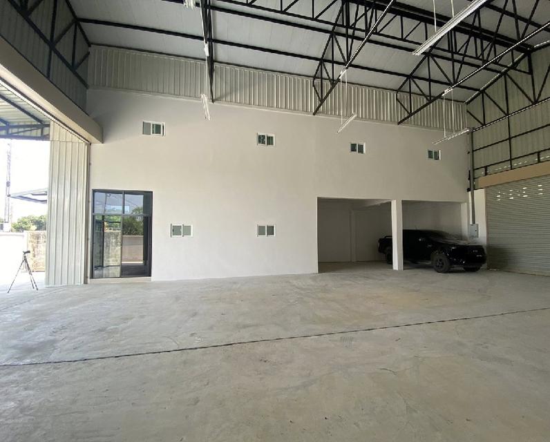 ให้เช่าโกดัง พร้อมสำนักงาน ซอยนุ่มประสงค์ 2 บางกรวย-ศาลายา อยู่ระหว่างพุทธมณฑลสาย 4 และ 5 ใกล้ ม.มหิดล 6