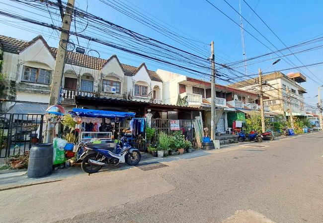 ขายทาวน์เฮ้าส์ หมู่บ้านไทรงาม ซอยเทศบาลบางปู 57 อำเภอเมือง สมุทรปราการ 4