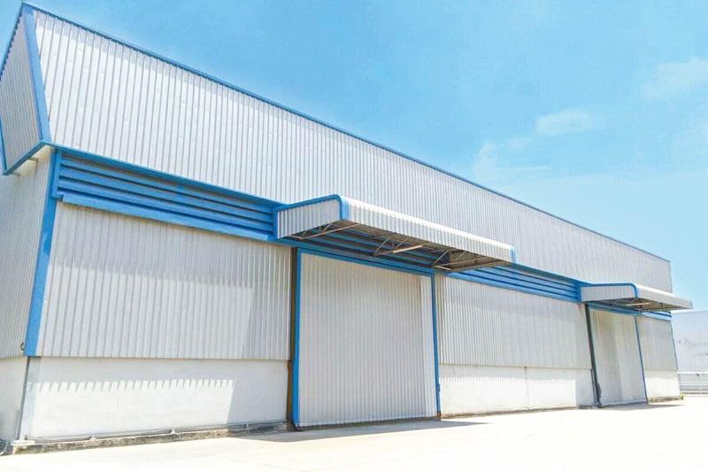 #ให้เช่าโกดังเก็บสินค้าริมถนนบางนา-ตราด สมุทรปราการ มีหลายขนาด  800 ตรม./960.ตรม/1,336.ตรม/2,186 ตรม. /5376 ตรม./6048 ตรม.  2