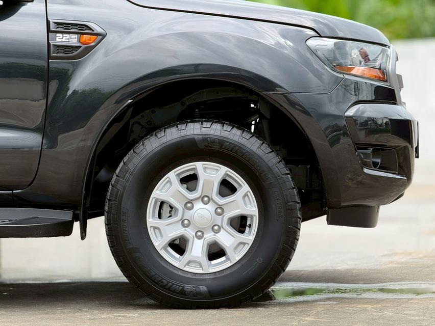 ปี 2018 FORD RANGER, 2.2 XLT โฉม HI-RIDEROPEN CAB สีดำ เกียร์ออโต้ มือเดียวป้ายแดง 15