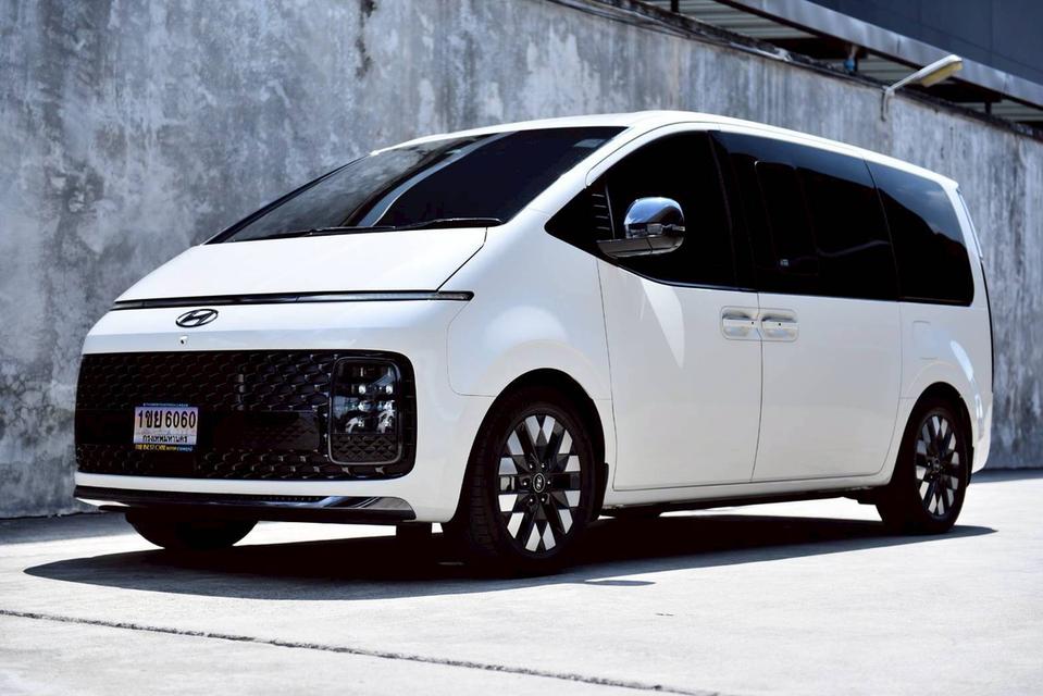 2023 แท้ HYUNDAI STARIA 2.2 Diesel Premium AT รถสวยใช้น้อยมากๆ สภาพป้ายแดง รูปที่ 3