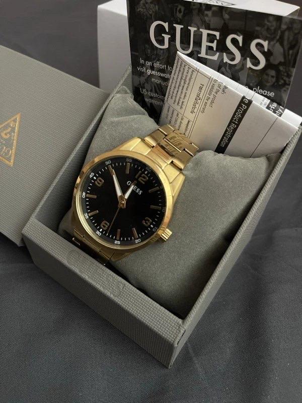 นาฬิกาข้อมือผู้ชาย GUESS รุ่น Easton GW0965G2 ตัวเรือนและสายสแตนเลสสีทองหน้าปัดสีดำ 40 mm. รูปย่อยที่ 2