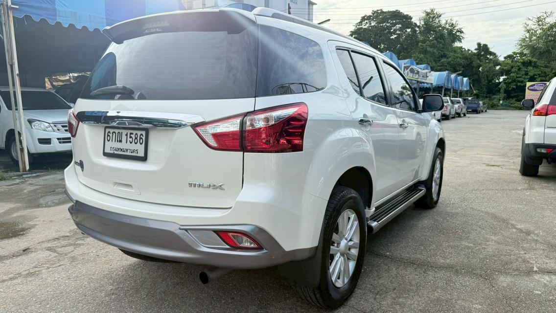 รหัสรถ PB1586 ISUZU MUX 1.9 DVD TOP 2017 ดีเซล 4