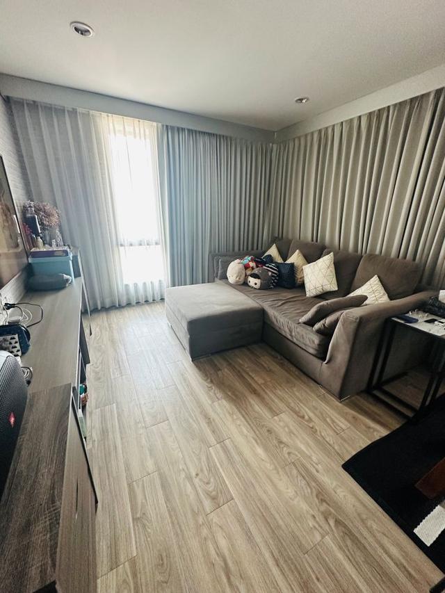 ขายคอนโด The Unique 10 ซ. ลาดพร้าว 10 Penthouse ชั้น 8 ห้องเดียวในโครงการ พร้อมเข้าอยู่ ใกล้ MRT ลาดพร้าว 1