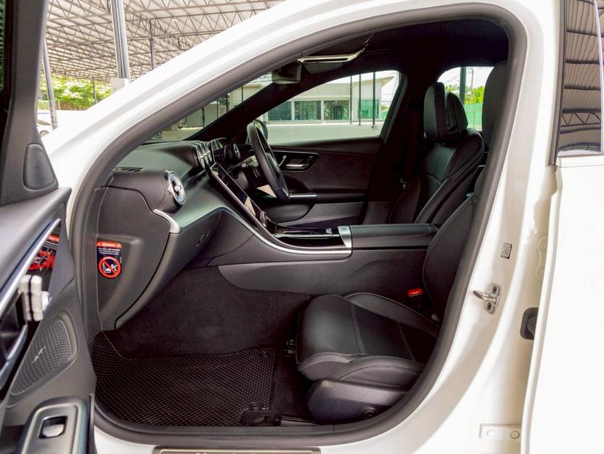 Mercedes Benz C220d AVANTGARDE ปี 2023 จด 2025 19
