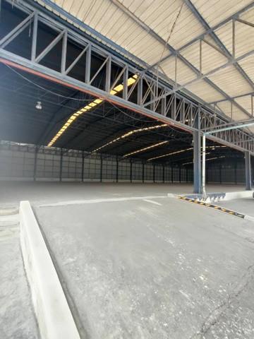 ให้เช่าโกดัง2,960 ตร.ม.ย่านถนนพระราม2ซอยบางกระดี่แสมดำบางขุนเทียน รถเทรลเลอร์ 40 ฟุต เข้าได้  มีลานจอดรถขนาดใหญ่ มีใบรง.4   9