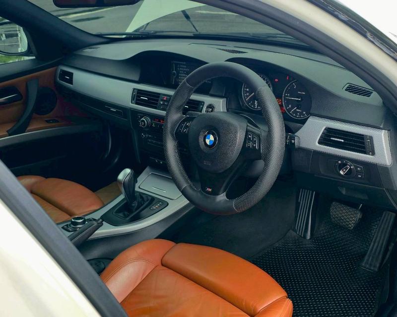 BMW 320D M Sport ดีเซล (E90) ปี 2010 LCI สีขาว 17