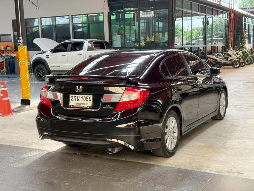 HONDA CIVIC FB 1.8 EL ปี2013ออพชั่นแน่นเต็มคัน ตัวท็อปสุดในรุ่น พร้อมใช้งาน 7