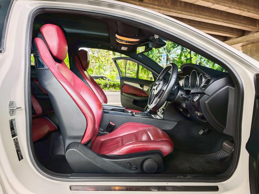 ขายรถ Benz C180 W204 COUPE ปี 2011 สีขาว เกียร์ออโต้ 9