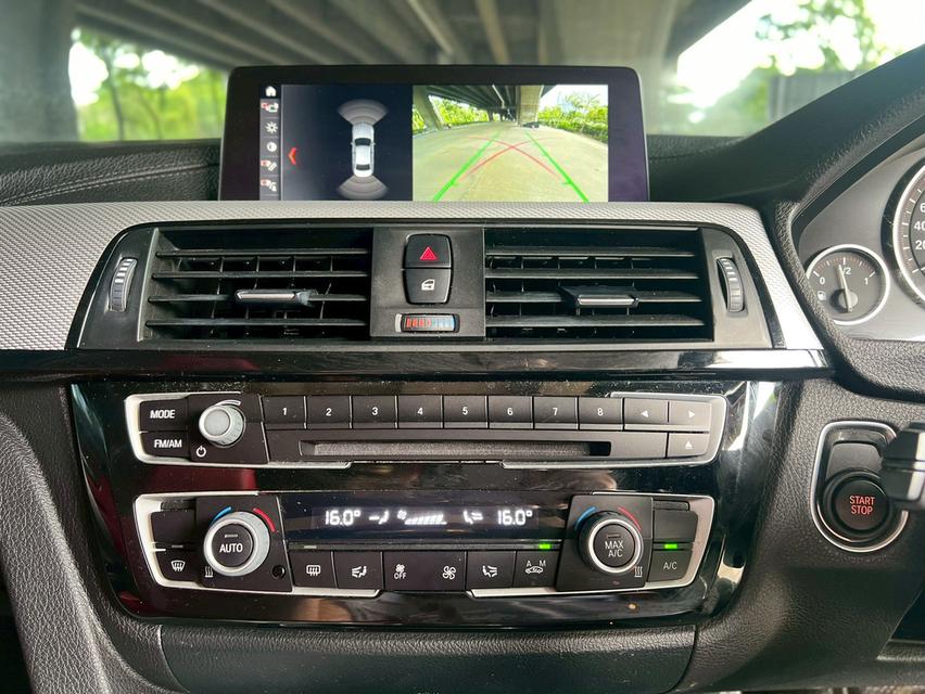 BMW 330e M Sport F30 AT ปี 2022 13