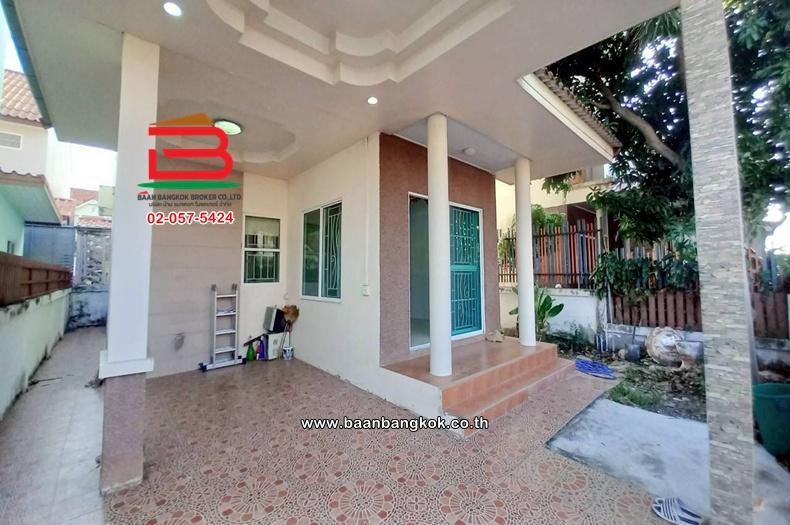 บ้านเดี่ยว เนื้อที่ 34.8 ตร.ว. หมู่บ้านนันทวัน 10 (ซอยเลียบวารี 37) ถนนเลียบวารี แขวงโคกแฝด เขตหนองจอก 2