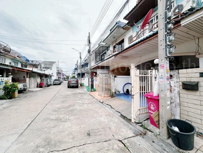 ทาวน์เฮ้าส์ หมู่บ้าน มนวดีพาร์ค ซอยวัดลาดปลาดุก บางบัวทอง ราคาถูกมาก 18