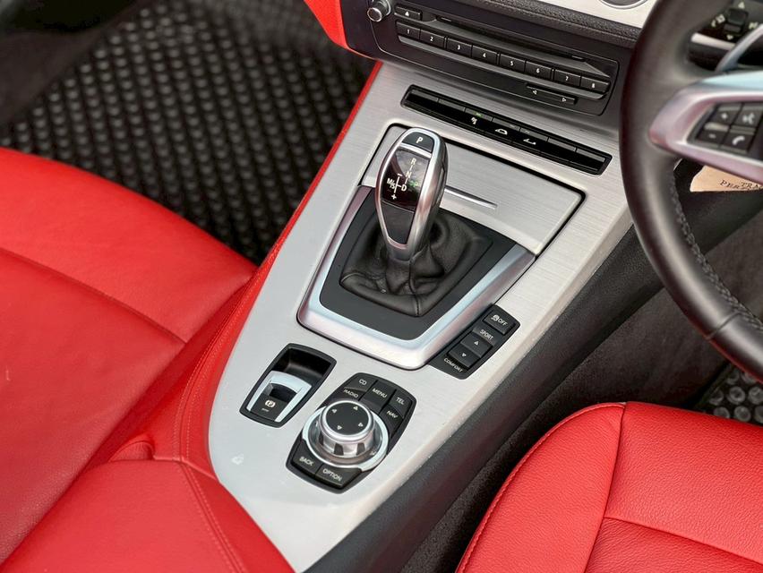 ปี 2011 BMW Z4, 2.0 sDrive20i M SPORT โฉม ปี02-ปัจจุบัน สีดำ เกียร์ออโต้ เครื่องเบนซิน  15