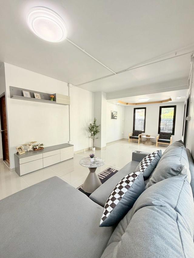 หมู่บ้านพฤกษา14A วัดลาดปลาดุก บ้านแฝด 2 ชั้น หลังมุมติดสวนสาธารณะ ตกแต่งใหม่พร้อมอยู่ เหมาะสำหรับครอบครัวใหญ่ และผู้ที่ต้องการพื้นที่ใช้สอยเยอะ 9