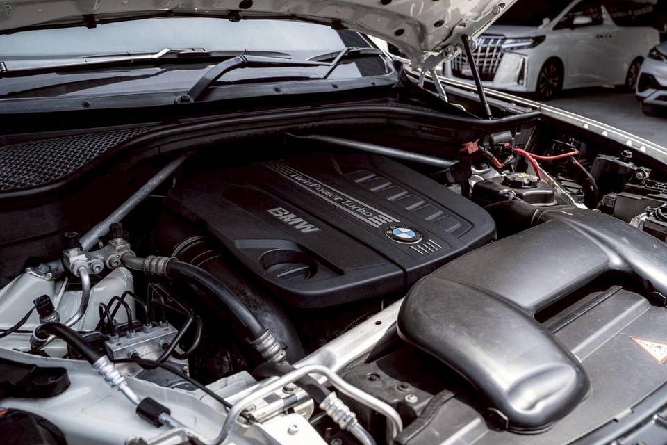 รหัสรถ 67GG8359 #BMW #X5 xDrive30d M-Sport (2015) รูปที่ 11