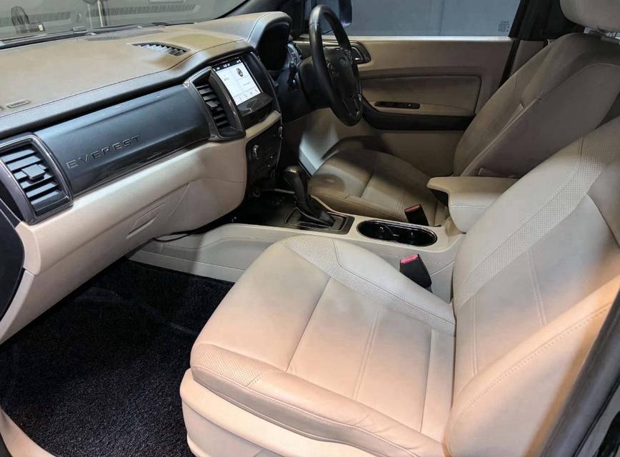 Ford Everest 3.2 Titanium Plus 4WD ปี 2016 รถมือเดียวป้ายแดง รูปที่ 10
