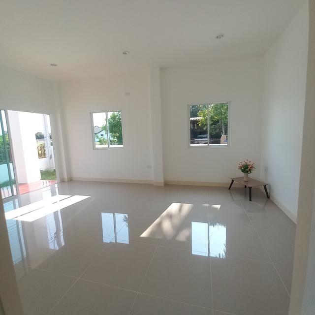 บ้านใหม่2นอน,2น้ำ ติดถนนหลัก ค้าขายได้ น้ำโท้งสารภี 8