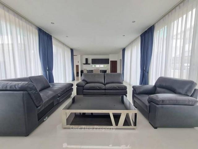 ขายพูลวิลล่าติดทะเล หมู่บ้าน ซีบรีซ วิลล่า พัทยา แยกกระทิงลาย 14