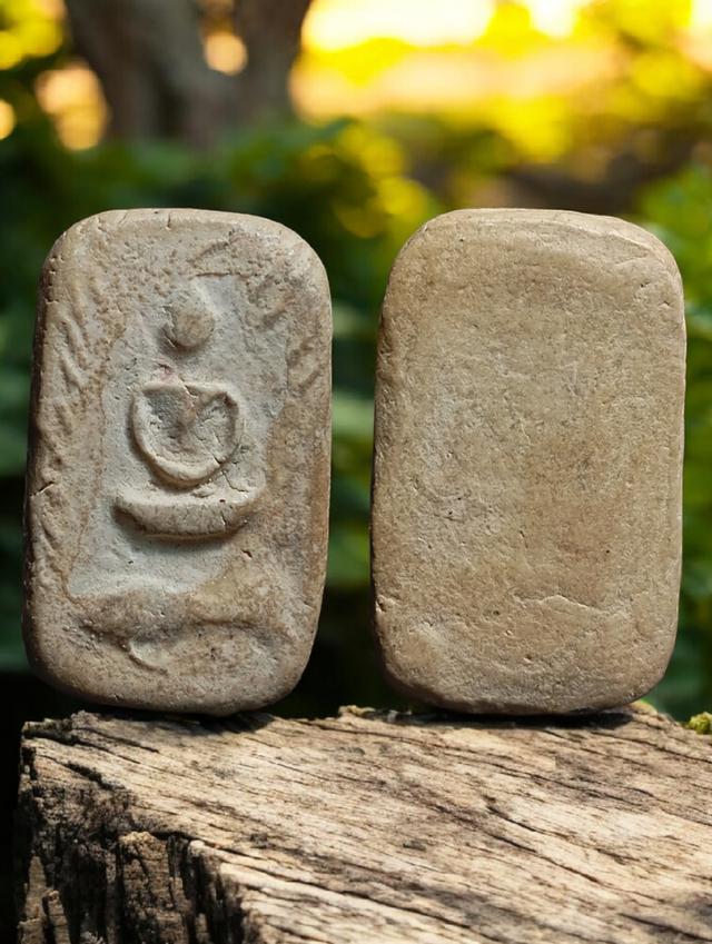 เปิดพระเนื้อผงพุทธคุณหลวงพ่อปานพิมพ์ขี่ปลาโบราณชอบทักได้ครับ