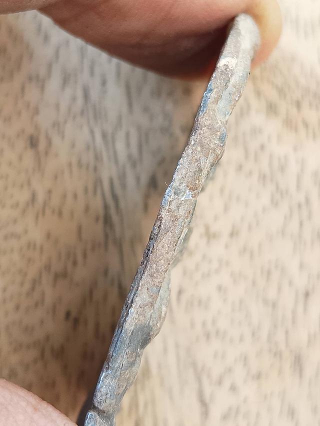 พระกรุเก่าเนื้อชิน ไม่ทราบที่ รูปที่ 3