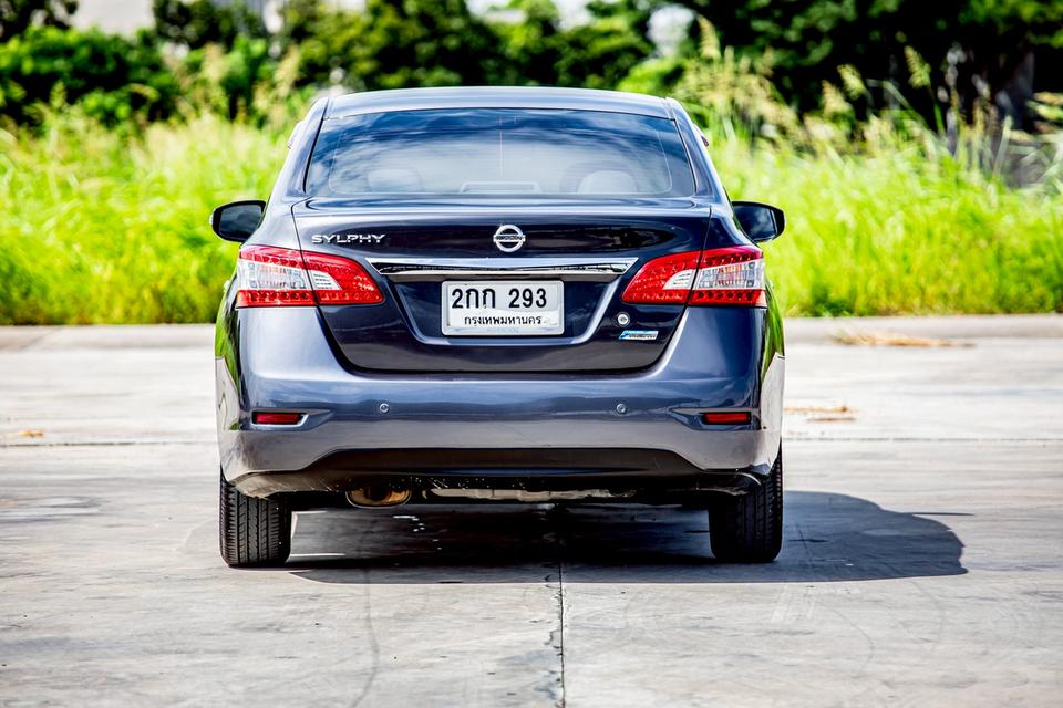 Nissan Sylphy 1.6S ปี 2013 เกียร์ออโต้ สีเทา มือเดียวป้ายแดง 7