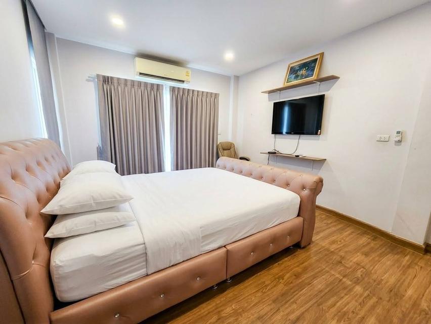 ขายบ้านเดี่ยว(หลังมุม)มบ.เดอะเซนโทร วัชรพล ราคาพิเศษ ติดถนนสุขาภิบาล 5  เดินทางสะดสก เป็นโครงการที่น้ำไม่เคยท่วม 12