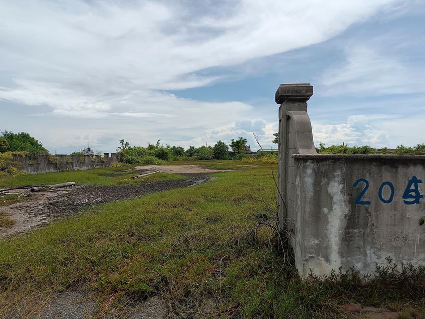 ขายที่ดินพร้อมสิ่งปลูกสร้าง (ติดแม่น้ำบางปะกง ) ในโครงการรอยัล เลคไซด์ กอล์ฟคลับ อำเภอบางปะกง จังหวัดฉะเชิงเทรา 5