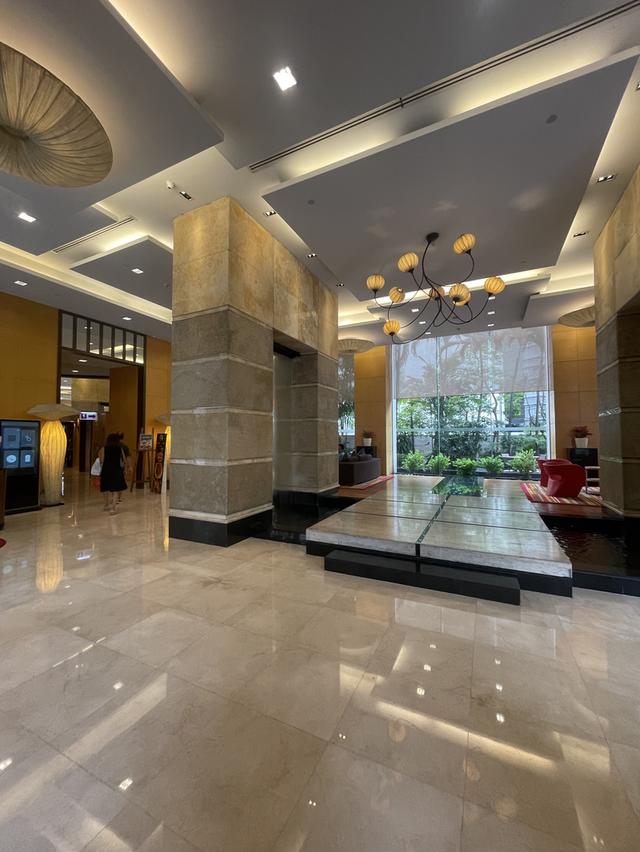ขายเออร์บานาหลังสวน ห้อง 40 ตร.ม 1.2 ล้านบาท 13