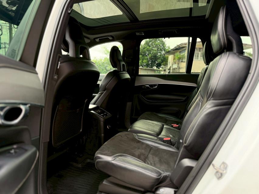 VOLVO XC90 2.0 T8 Plug-in Hybrid 2019 12