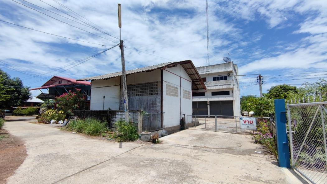 ขาย ที่ดิน 198 ตร.วา พร้อมอาคารพักอาศัย 2.5 ชั้น ต.นางลือ ชัยนาท