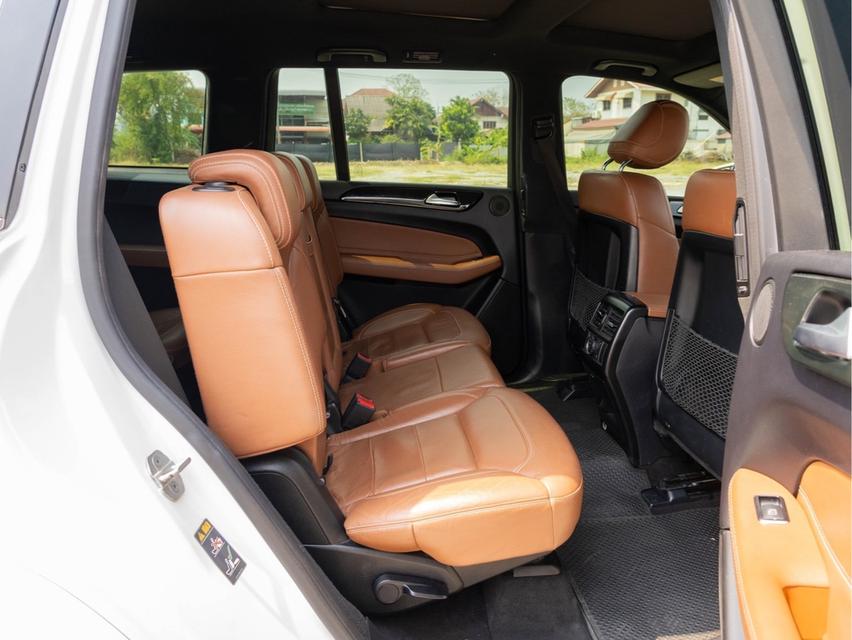 Mercedes Benz GLS350d 3.0 AMG 4Matic ปี 2016 เลขไมล์ 175,xxx km. 10