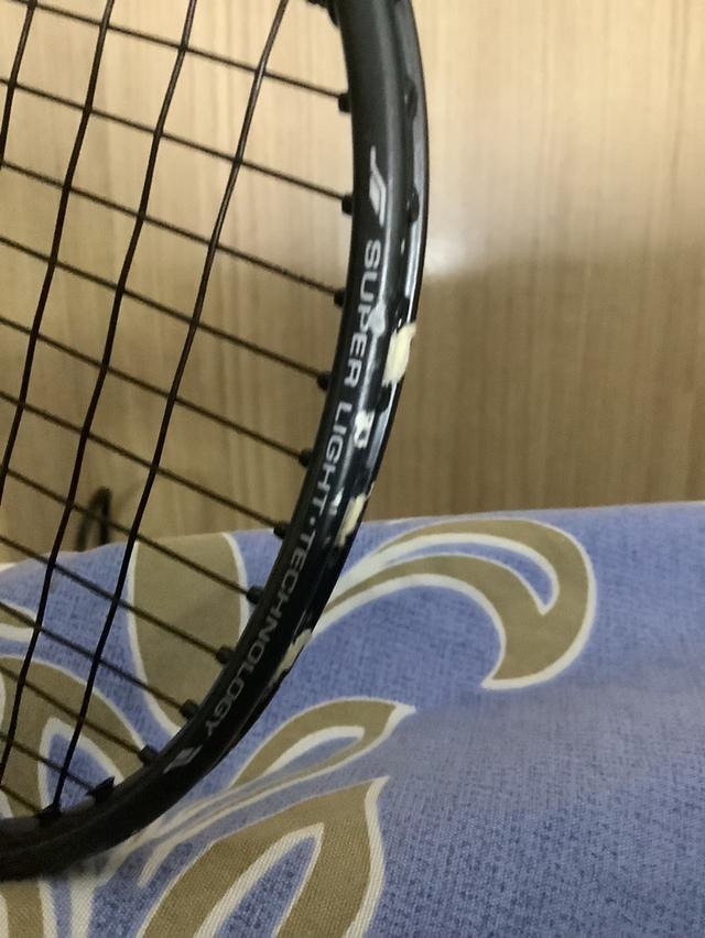 Lining Air Force 78G2(มีรอยนิดหน่อยตามรูป)-1400: Yonex Nanoflare Ability ขึ้นเอ็นมา26 (มีรอยนิดหน่อยตามรูป)-1600 0950561505 เบอร์ติดต่อครับ 1