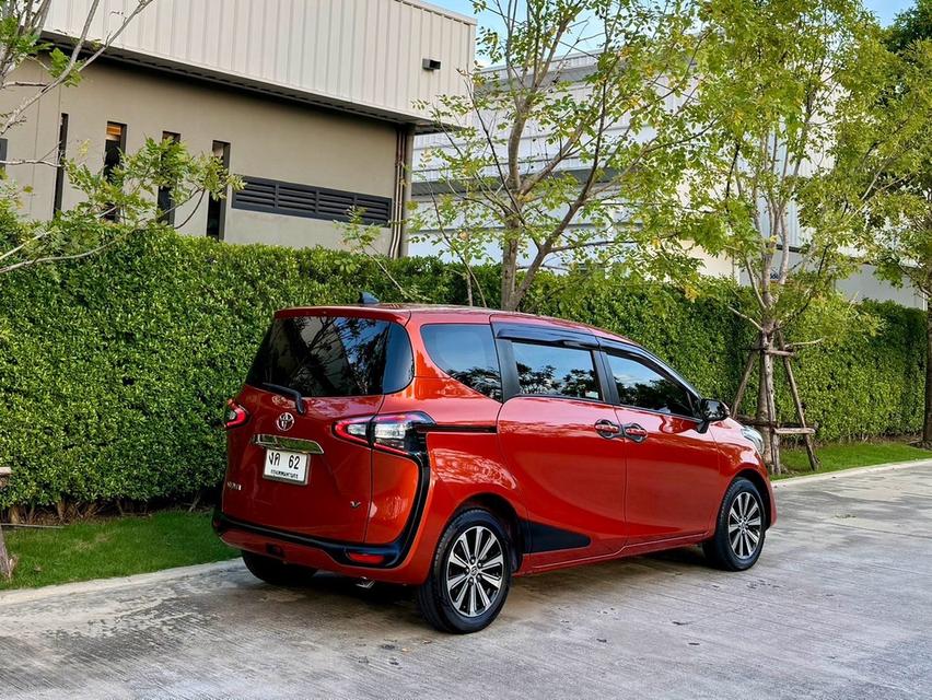 (แจ้งรหัสรถ CH62) #Toyota #Sienta 1.5 V ปี 2017 รุ่นท็อป รูปที่ 7