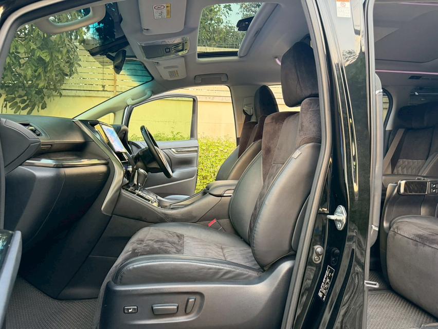 TOYOTA VELLFIRE 2.5 ZG PACKAGE ปี16 สีดำ เบนซิล รูปที่ 7