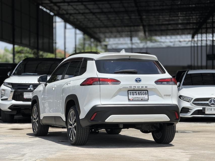 2021 TOYOTA COROLLA CROSS, 1.8 HYBRID PREMIUM SAFETY โฉม ปี20-ปัจจุบัน ตัวท๊อป มือเดียวป้ายแดง ปี20 จด 21👉ไมล์แท้ 164,323 km. เข้าศูนย์ทุกระยะ รูปย่อยที่ 4