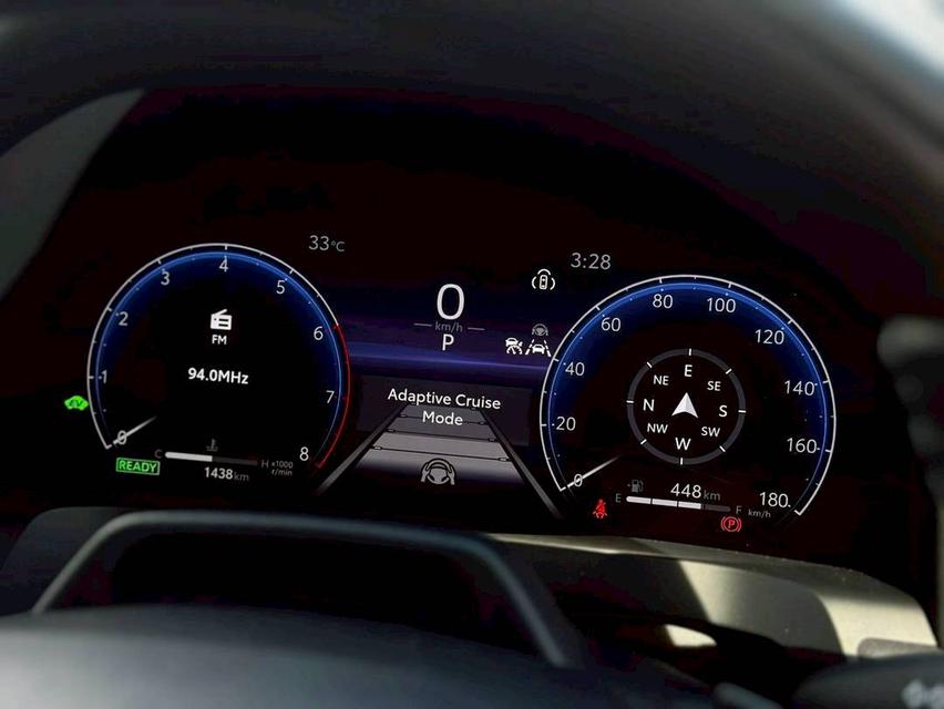 ALPHARD 40 2.5 HYBRID Z E-FOUR  7