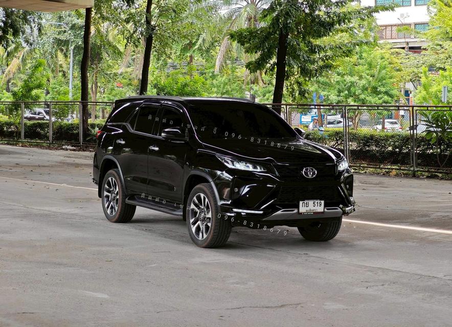 Toyota Fortuner 2.4 Legender 2wd ปี 2022