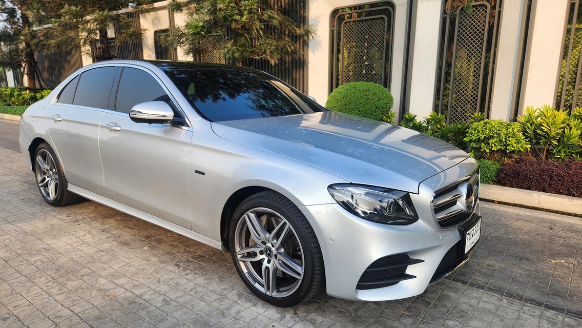 เจ้าของรถขายเอง Benz E350e 2018 ไมล์ 56,000 จดทะเบียนปี 2020 รถใหม่ ภายในใหม่ รูปที่ 2