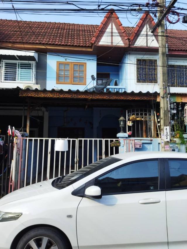 ทาวเฮ้า2ชะ้นให้เช่าติดต่อพี่อุ๊0890785911