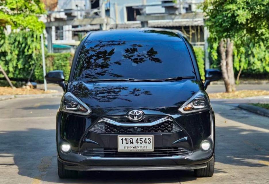 Toyota Sienta รถมือสองสภาพดี