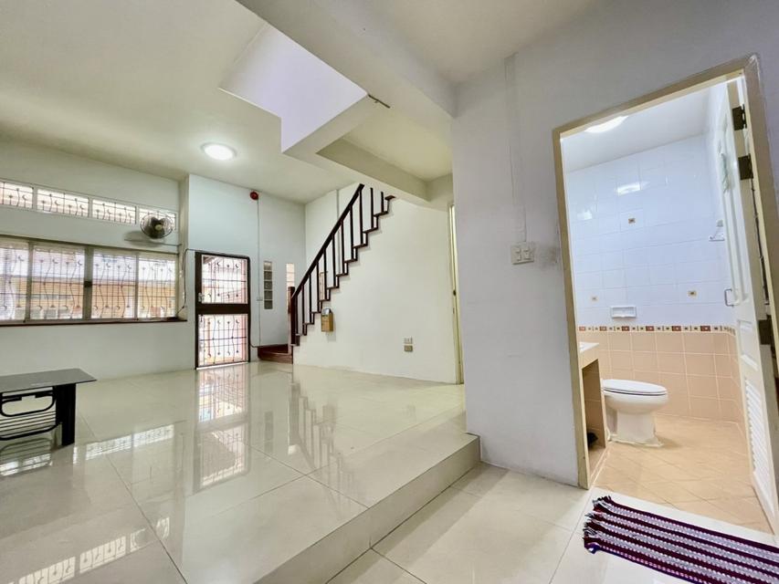 ให้เช่า ทาวน์เฮ้าส์ 3 ชั้น 196 ตรม. หมู่บ้านปริญญลักษณ์ นวมินทร์ 52-1 Fully Finished 4