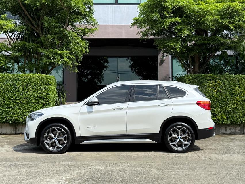 2020 BMW X1 20D ( 190 แรงม้า ) รถมือเดียวออกป้ายแดง รถวิ่งน้อย เข้าศูนย์ตามระยะ รถไม่เคยมีอุบัติเหตุครับ