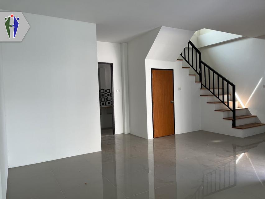 บ้านทาวน์เฮาส์สองชั้น ให้เช่า เขาน้อย-เนินพลับหวาน หลังมุม 2