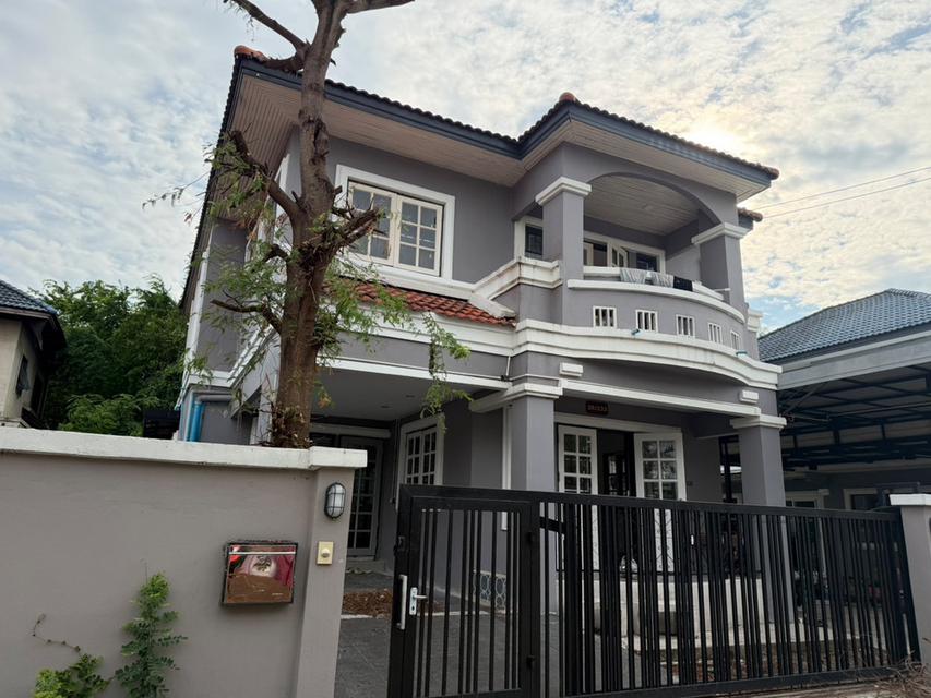 หมู่บ้านคันทรี พาร์ค แคลิฟอร์เนีย 16 บ้านเดี่ยว (แยกขาย มี 2 หลัง อยู่ติดกัน) 51 ตร.วา 3 นอน 3 น้ำ 2