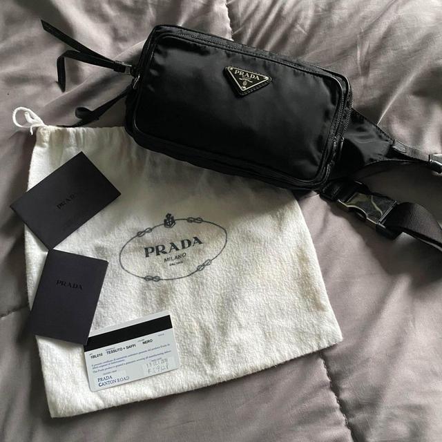 กระเป๋า Prada รุ่น Leather Shoulder Strap Backpack Black