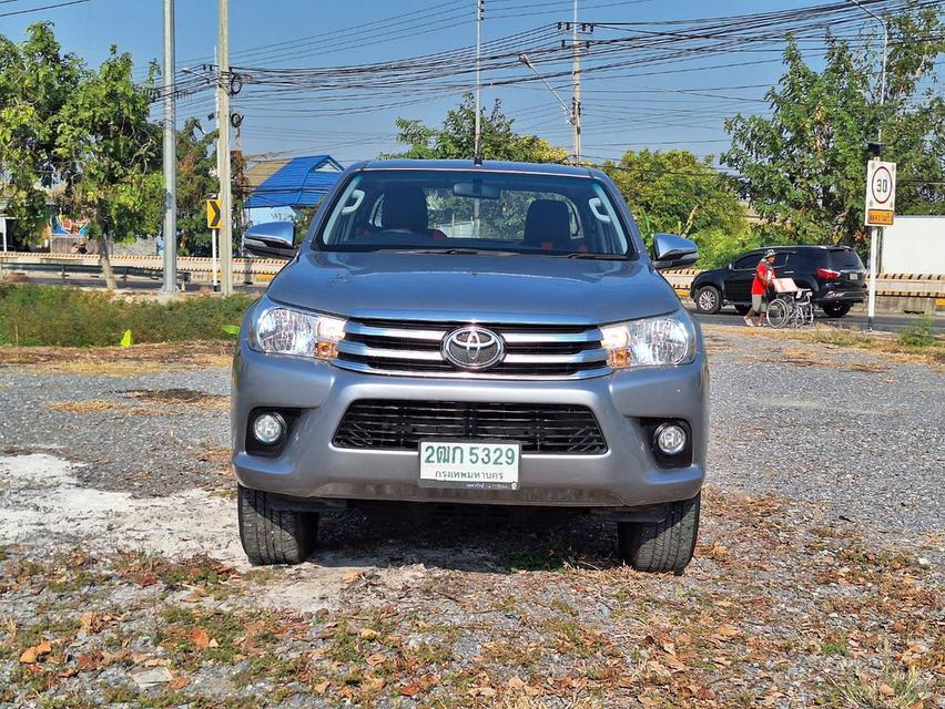 Toyota Revo Prerunner 2.8 G ตัว Top ปี 2016 จด 17