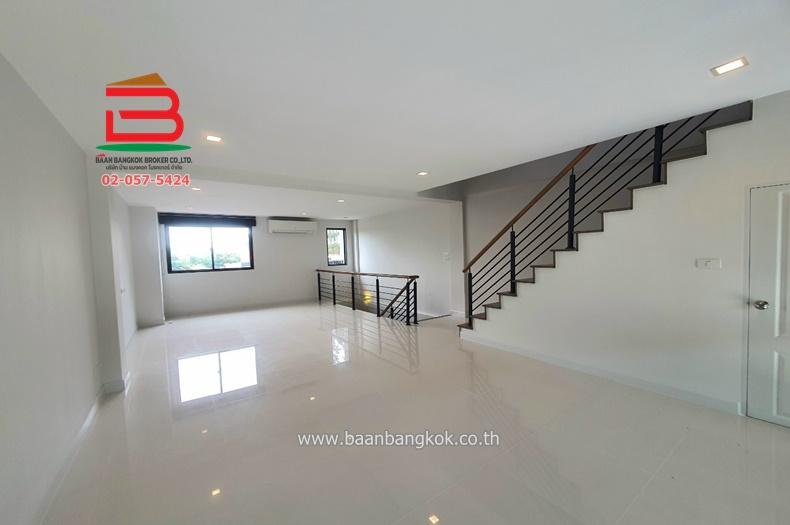 ขาย/เช่า ทาวน์โฮม หมู่บ้าน เวิร์ฟ เพชรเกษม 81 (ซอยเพชรเกษม 81) เนื้อที่ 45.6 ตรว. ถนนเพชรเกษม แขวงหนองค้างพลู เขตหนองแขม กรุงเทพฯ 5