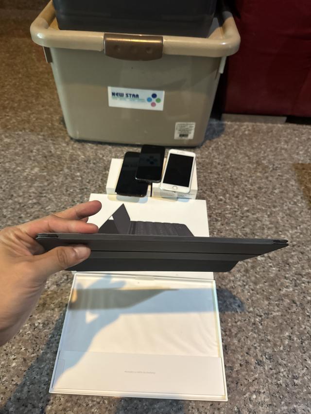 มาอีกแล้วที่ถามหากันขายSmart Key Board ใช้ได้ตั้งแต่iPadAir3,iPadPro10.5,iPadGen7 ของแท้ ยกกล่องสภาพสวยๆมากๆๆๆใช้งานดีทุกๆฟังชั่น ขายราคา 1990 บาท  เบ รูปที่ 5
